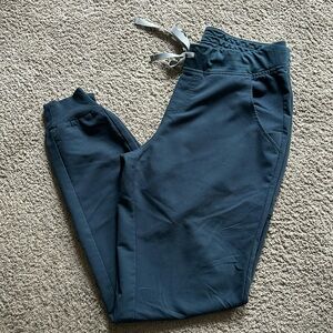 Night sky figs Zamora joggers.